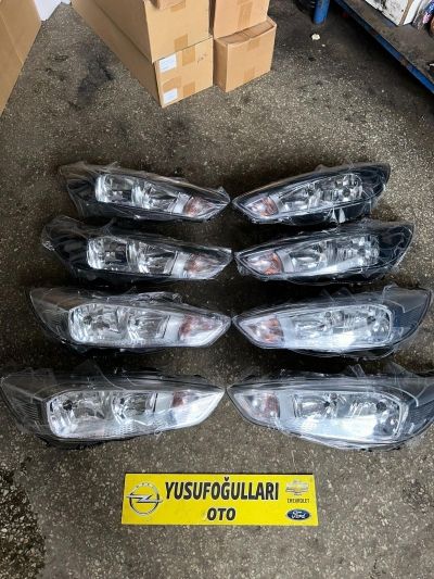 2020 FOCUS 3.5 SAG SOL BEYAZ FAR STOP TAMPON