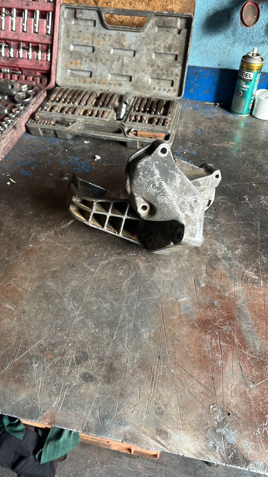 90488484 CORSA B 1.4 16 VALF KLİMASIZ SAG MOTOR KULAGI