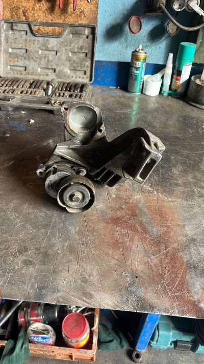 90488484 CORSA B 1.4 16 VALF KLİMASIZ SAG MOTOR KULAGI