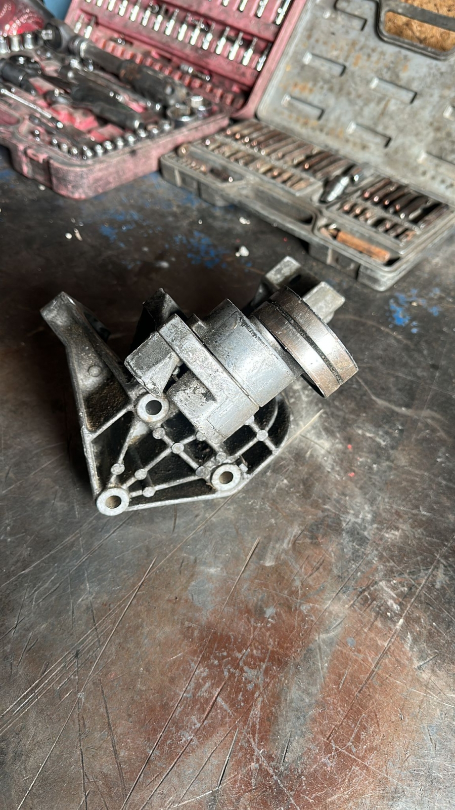90488484 CORSA B 1.4 16 VALF KLİMASIZ SAG MOTOR KULAGI