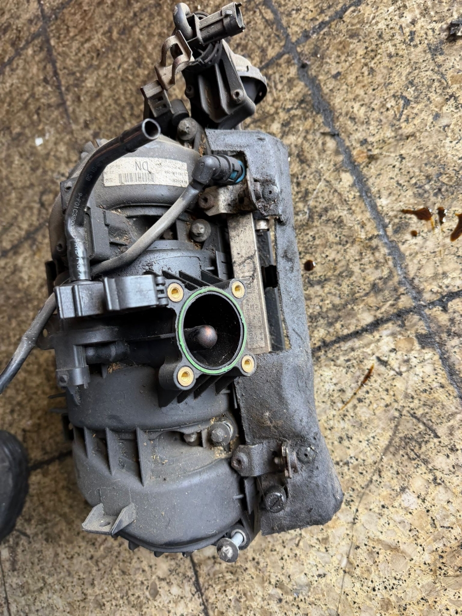 ASTRA 1.2 1.4 XEP TİVİNPORT EMME MANİFOLT KOMPLE KLEPE