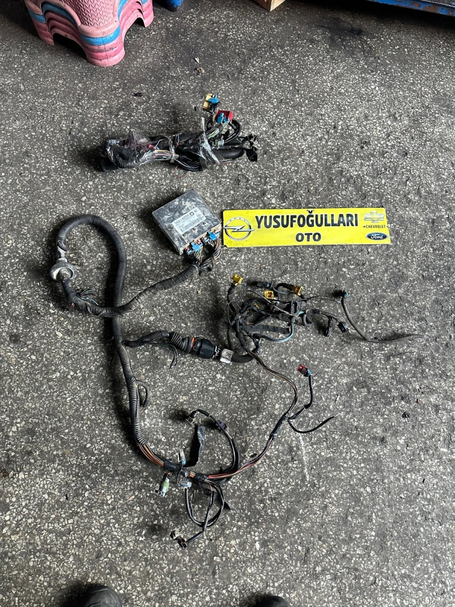 ASTRA F 1.6 16 VALF MOTOR TESSATİ BEYİN ENJEKTÖR