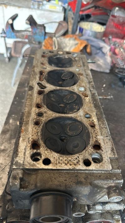 ASTRA F 1.6 SİLİNDİR KAPAK KRANK KOL TEMİZ HATASIZ