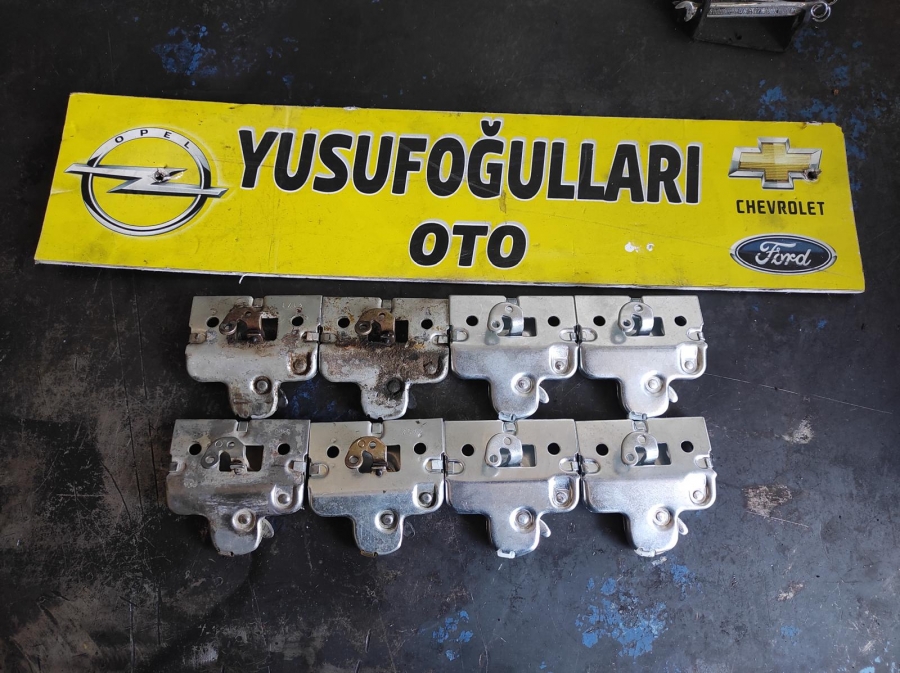 ASTRA F BAGAJ KİLİDİ KAPAĞI
