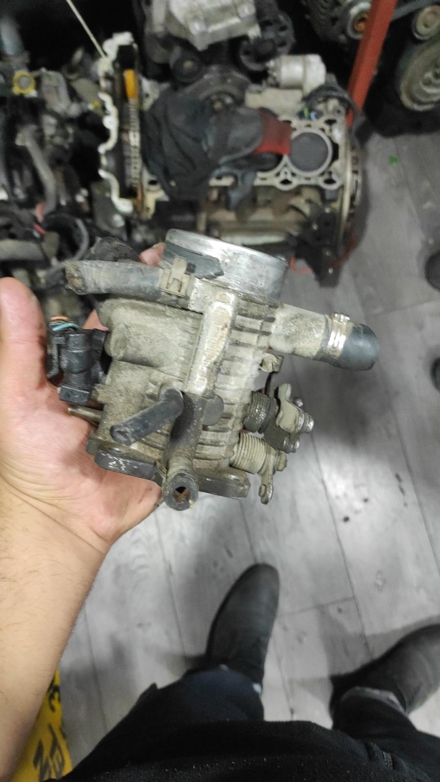 ASTRA F CORSA B ENJEKSİYONLU GAZ KELEBEK ROLANTİ AYARLAYİCİ