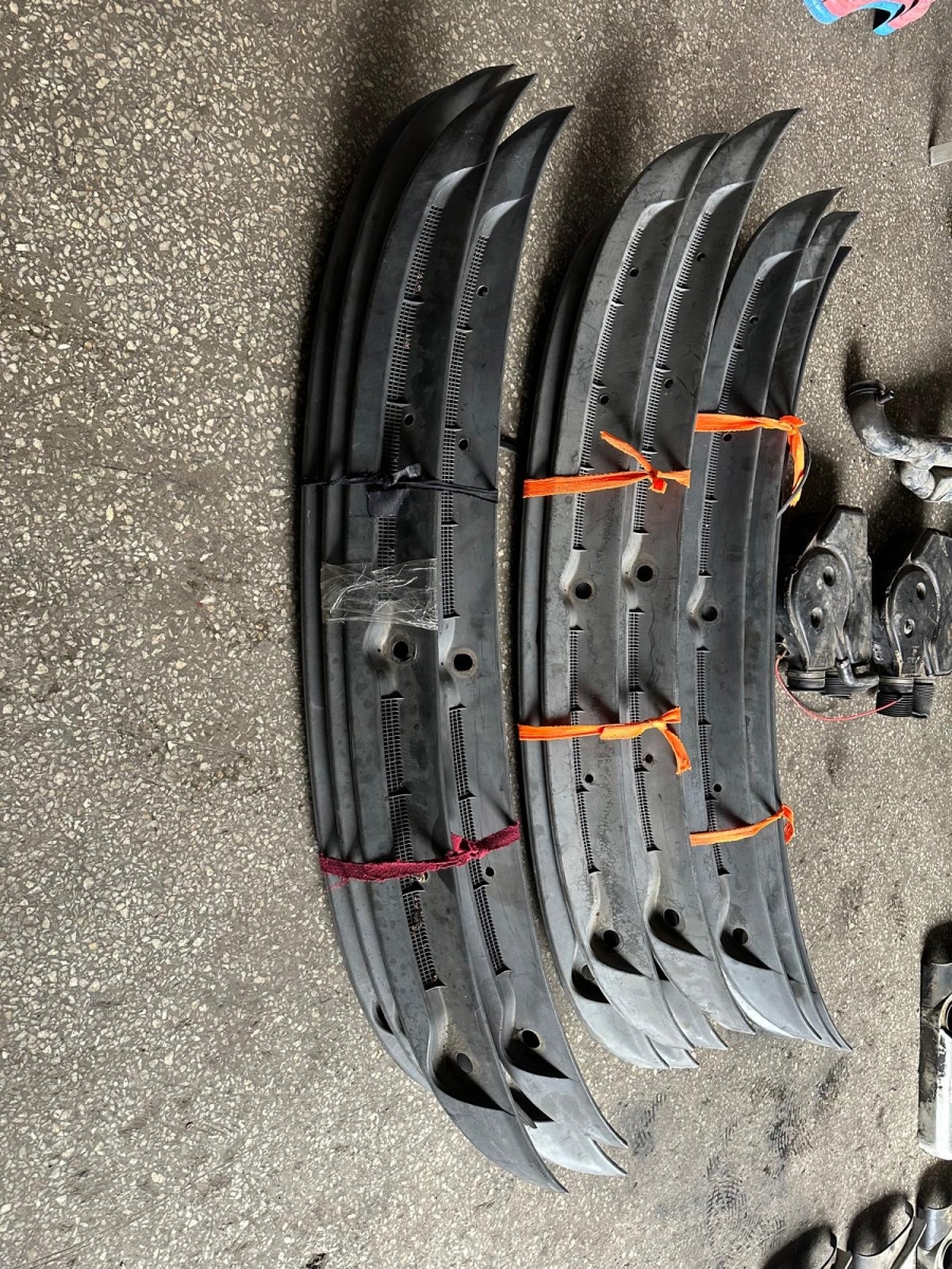 ASTRA F DIŞ ÖN CAM YAĞMUR IZGARASI PLASTİĞİ