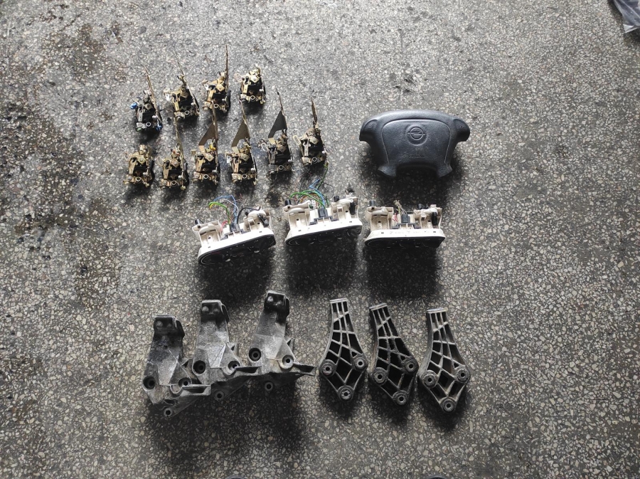 ASTRA F G H J K MOTOR KULAĞI İNSİGNİA MOTOR KULAĞI