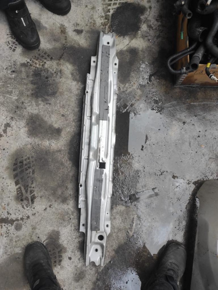 ASTRA G GRİ HATASIZ KAPUT PANEL ÇAMURLUK FAR TAMPON PANJUR TAMPON DEMİRİ