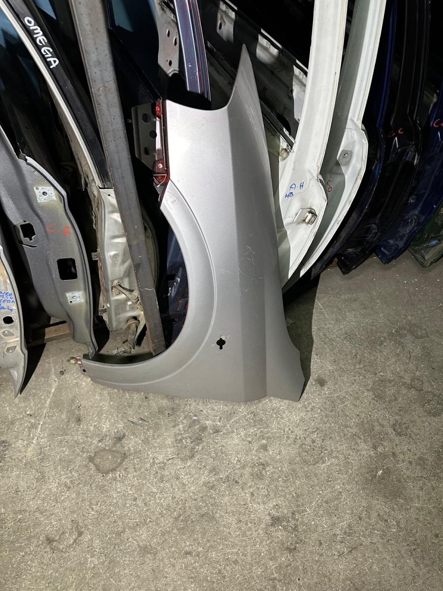 ASTRA G GRİ HATASIZ KAPUT PANEL ÇAMURLUK FAR TAMPON PANJUR TAMPON DEMİRİ