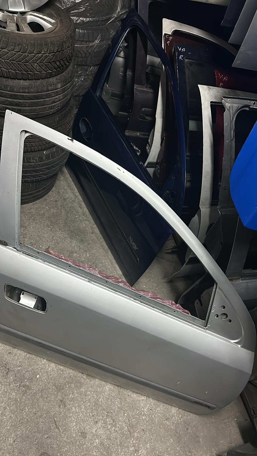 ASTRA G SAG ON KAPİ GRİ HATASİZ MASPİYEL KRİKO KAPAK