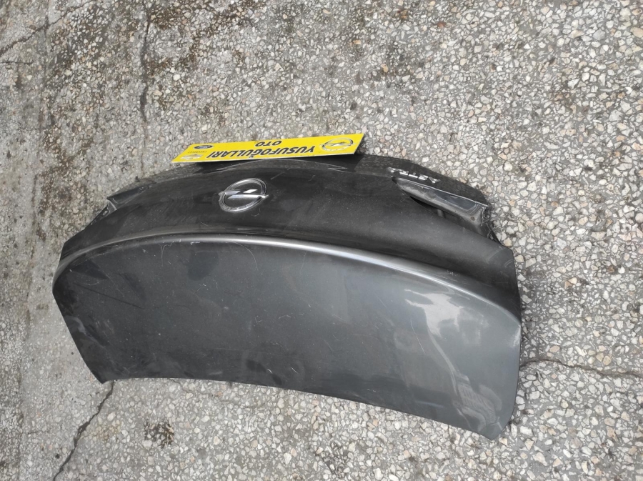 ASTRA J ARKA BAGAJ SEDAN CAM TAMPON BRAKET STOP