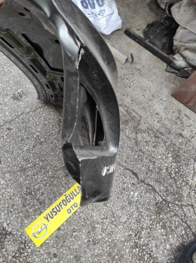 ASTRA J ARKA BAGAJ SEDAN CAM TAMPON BRAKET STOP