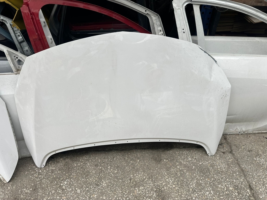 ASTRA J BEYAZ KAPUT PANEL TAMPON FAR TAMPON DEMİRİ