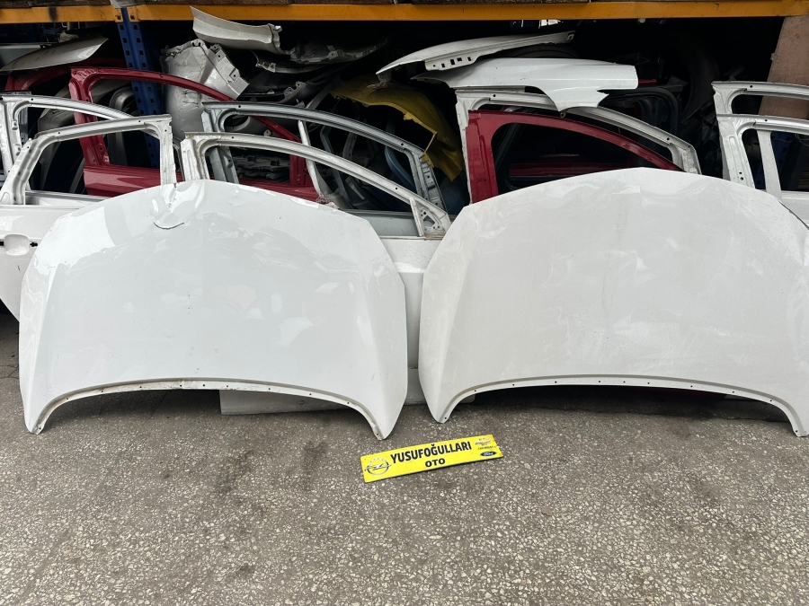 ASTRA J BEYAZ KAPUT PANEL TAMPON FAR TAMPON DEMİRİ