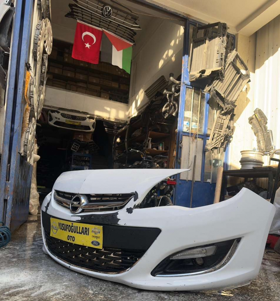 ASTRA J DOLU TAMPON MAKYAJLI