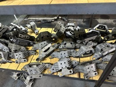 ASTRA J K MOTOR SANZUMAN KULAĞI BRAKETİ AYAĞI