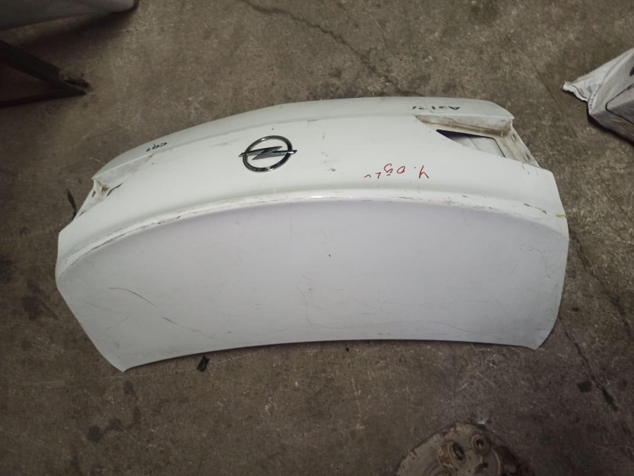 ASTRA J SEDAN HB BAGAJ KAPAK KİLİT PANEL STOP