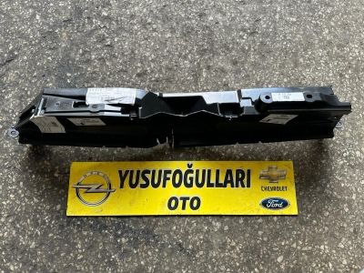 ASTRA K ÖN PANEL PLASTİGİ MUHAFAZA FAR SİS
