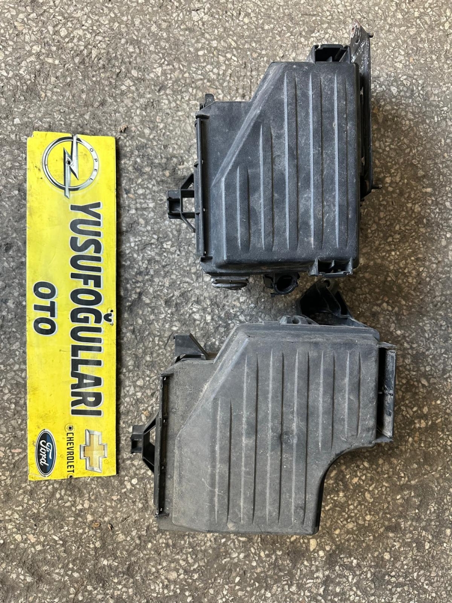 COMBO CORSA C 1.3 1.4 1.7 SİGORTA ALT ÜST KUTUSU TABLASI PLASTİĞİ