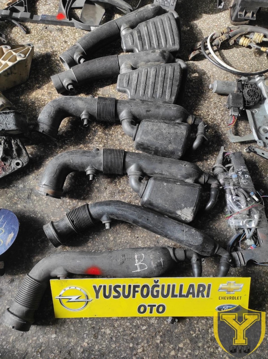 CORSA ASTRA VECTRA ZAFİRA MERİVA GAZ KELEBEK BORUSU HAVA FİLTRE HORTUMU