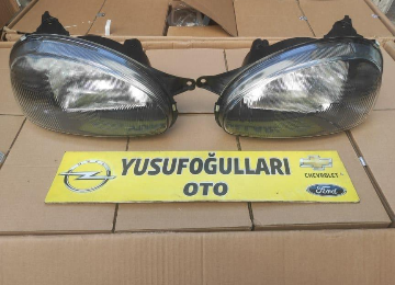 CORSA B GSİ İCİ SİYAH FAR TAMPON PANEL