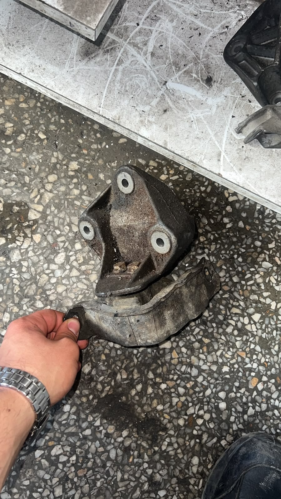 CORSA B OTOMATİK ŞANZUMAN KULAĞI