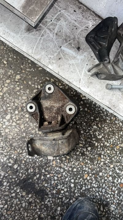 CORSA B OTOMATİK ŞANZUMAN KULAĞI