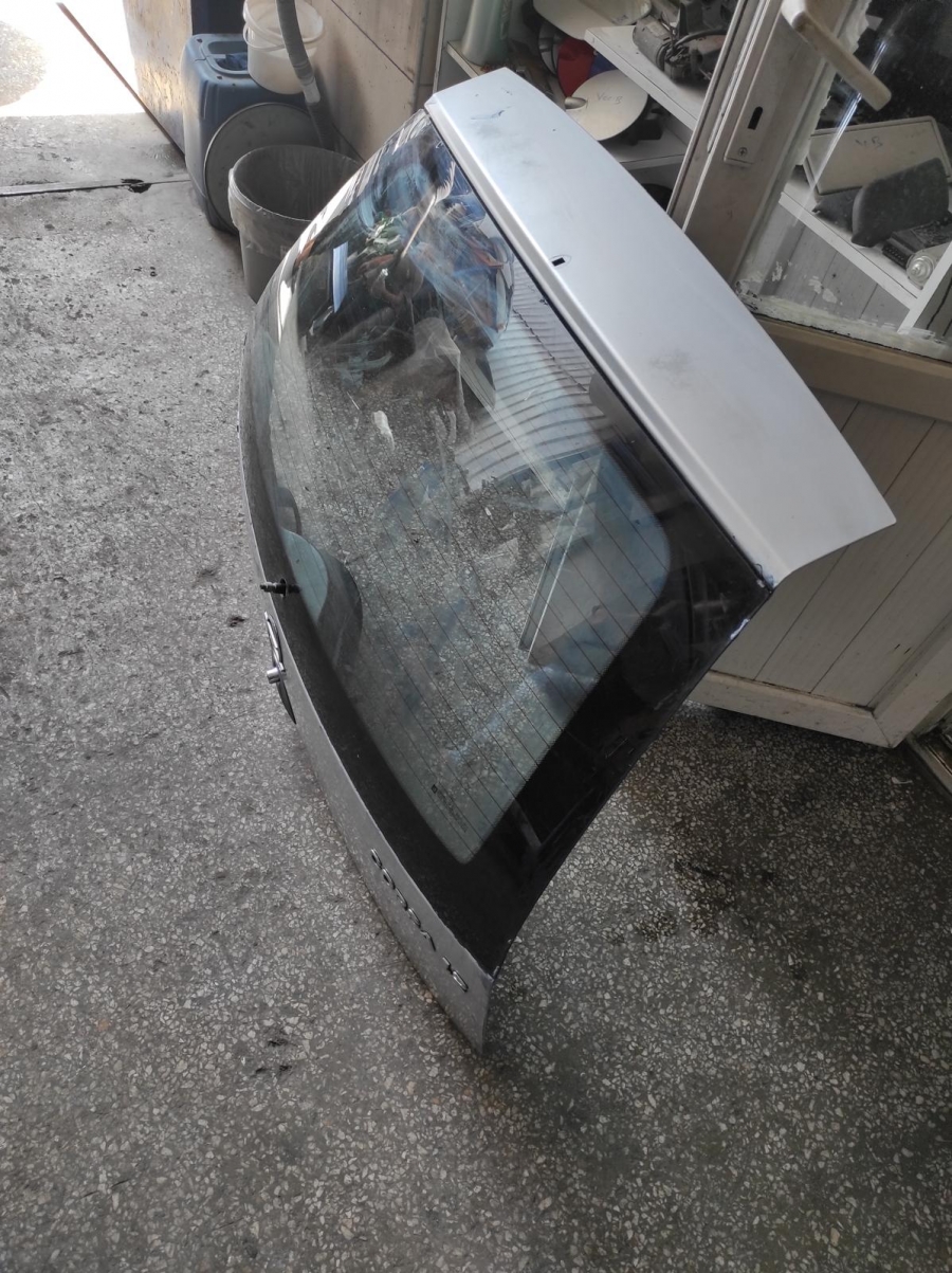 CORSA C BAGAJ CAM SİLGİ MOTORU KİLİT