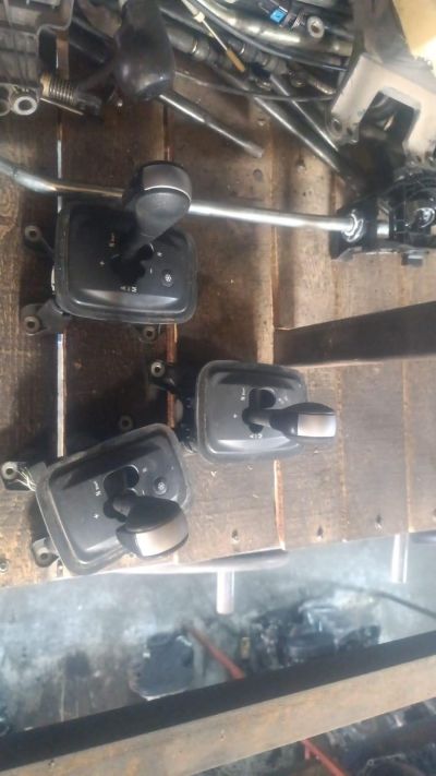 CORSA C OTOMATİK VİTES KOLU  MANDALI MEKANİZMASI