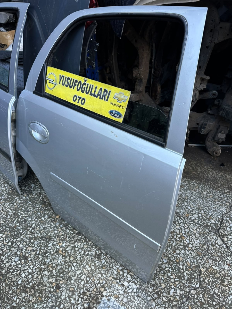 CORSA C SAG ARKA KAPI