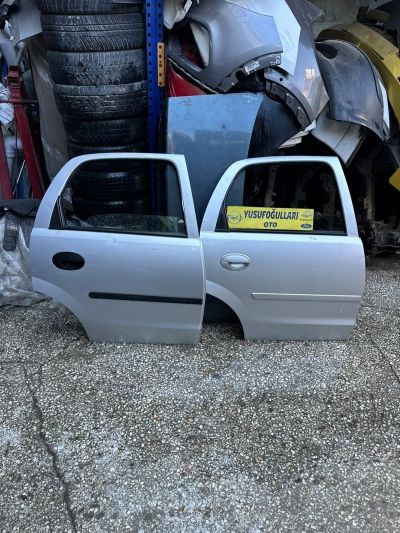 CORSA C SAG ARKA KAPI