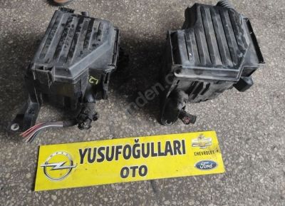 CORSA C SİGORTA KUTUSU ALT UST KAPAK