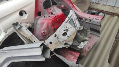 CORSA D ARKA CAMURLUK KAPİ BAGAJ CAM PANEL