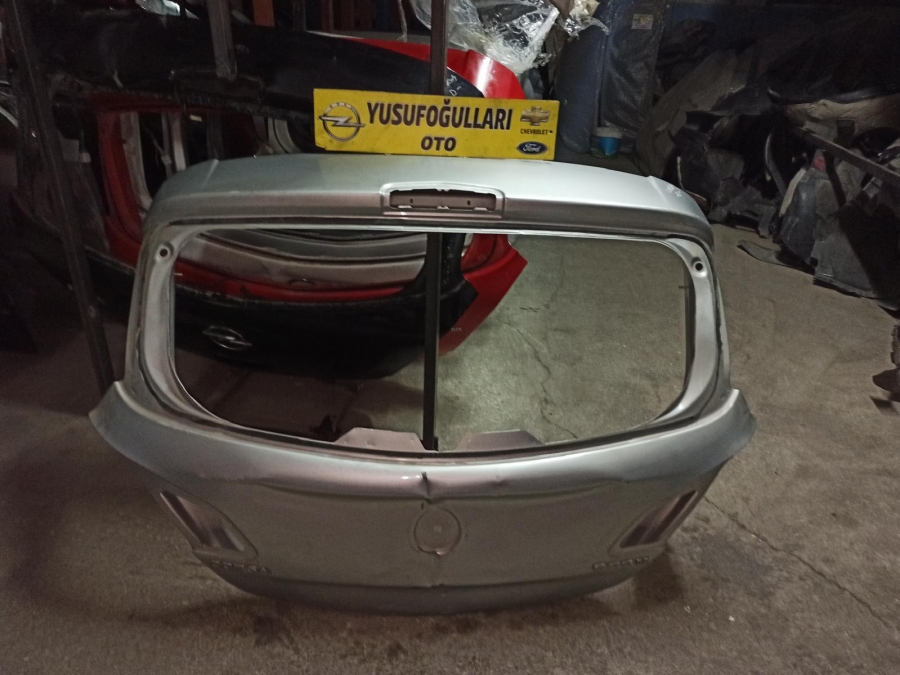 CORSA D E  F BAGAJ KAPAK FREN LAMBASİ SİLGİ MOTORU
