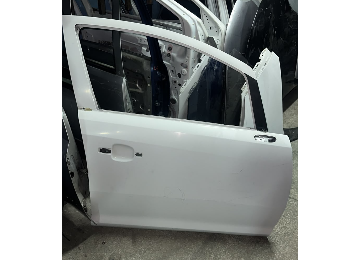 CORSA D SAG BEYAZ KAPI ÖN ARKA