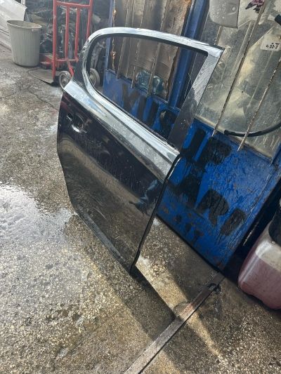 CORSA E SAG ARKA KAPİ KRİKO KİLİT CAM