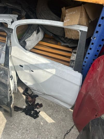 CORSA E SAG ARKA KAPİ KRİKO KİLİT CAM