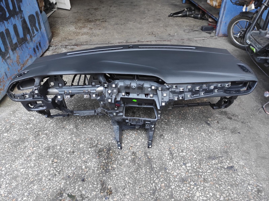 CORSA F GÖGÜS TORPİDO KAPUT TAMPON FAR