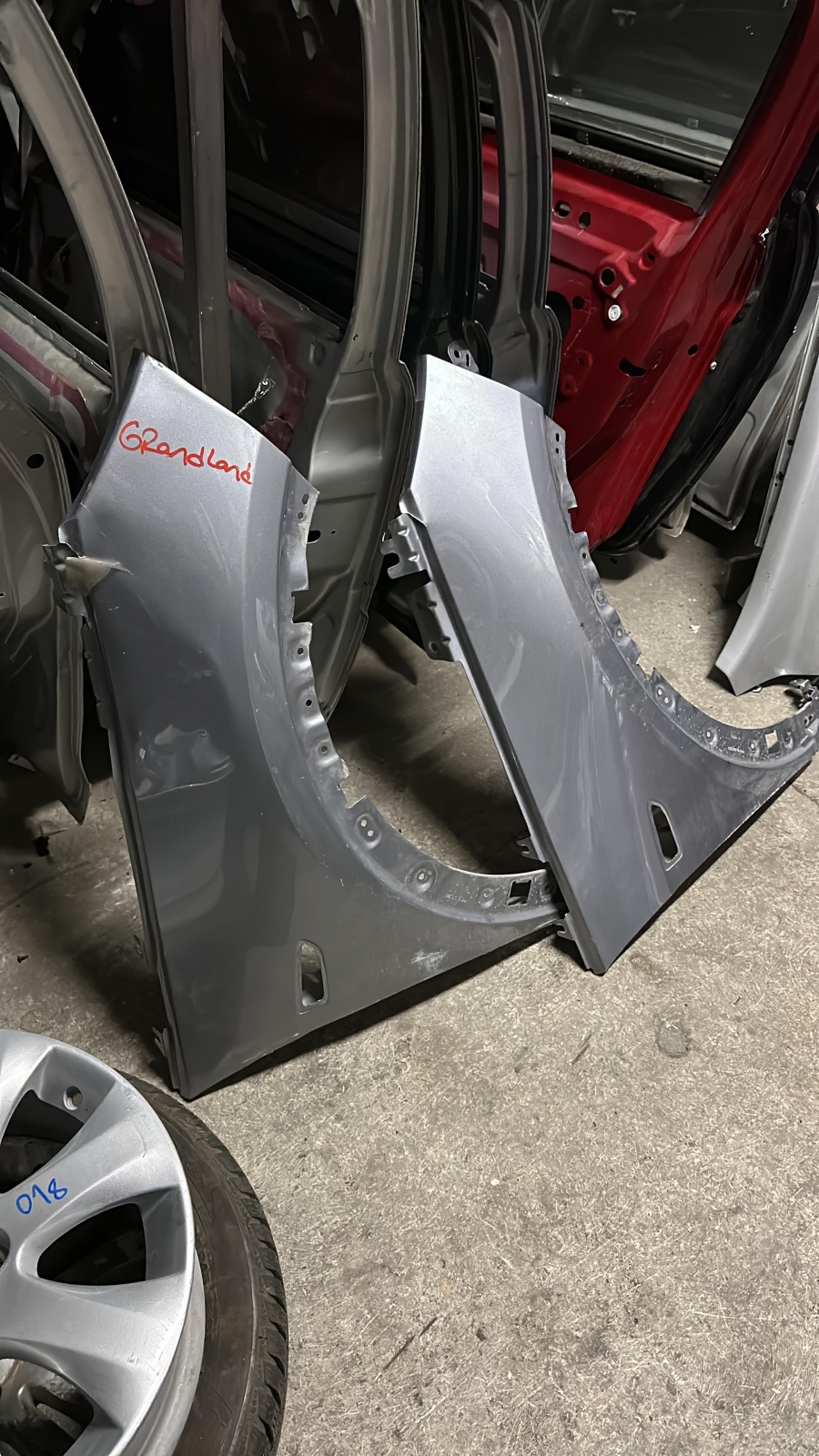 GRANDLAND ÇAMURLUK FAR TAMPON KAPİT PANEL
