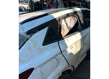 GRANDLAND SAĞ ARKA KELEBEK CAM