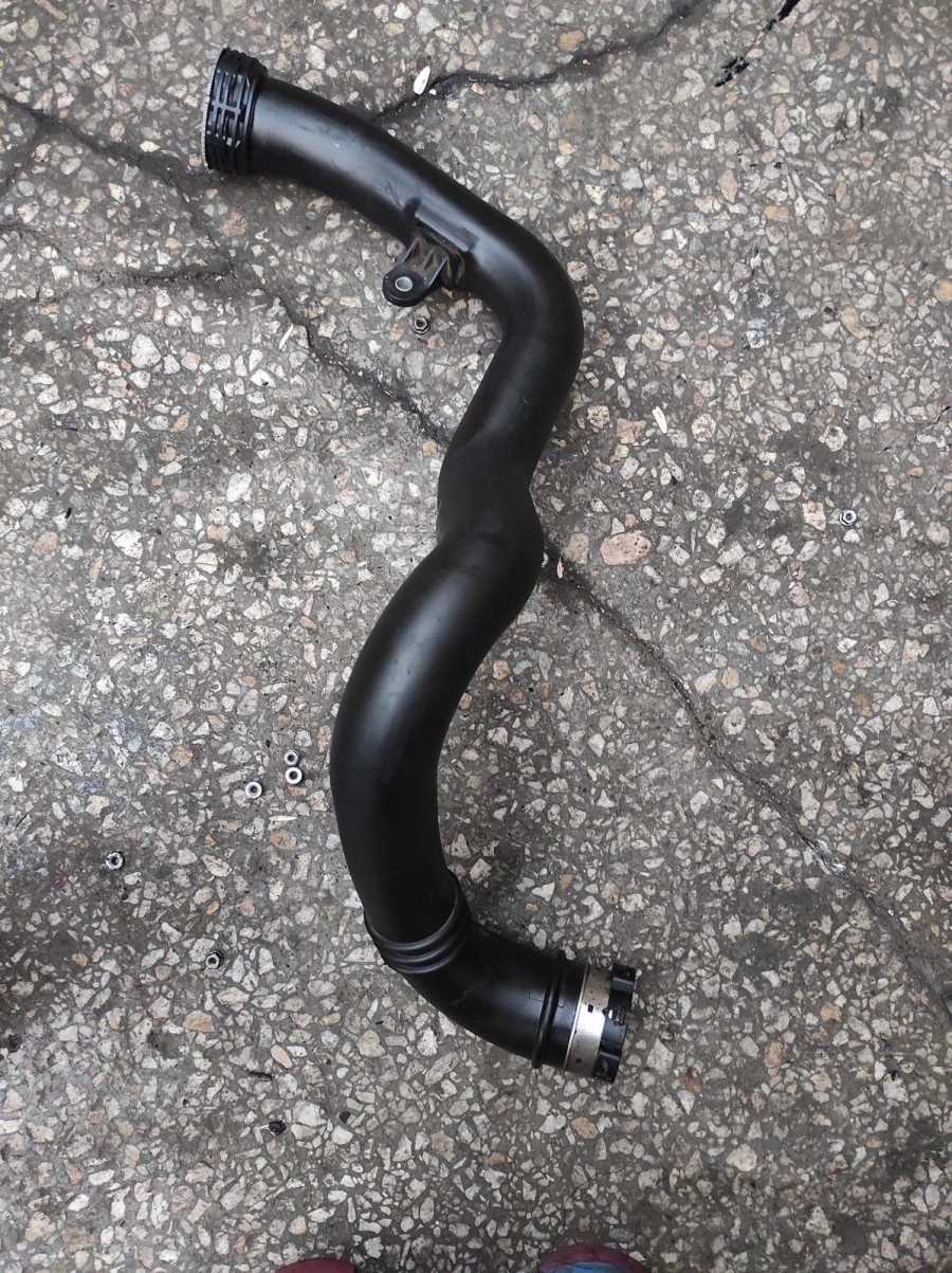 İNSİGNİA B 1.6 DİZEL TURBO BORUSU HORTUMU İNTERKOL BORUSU