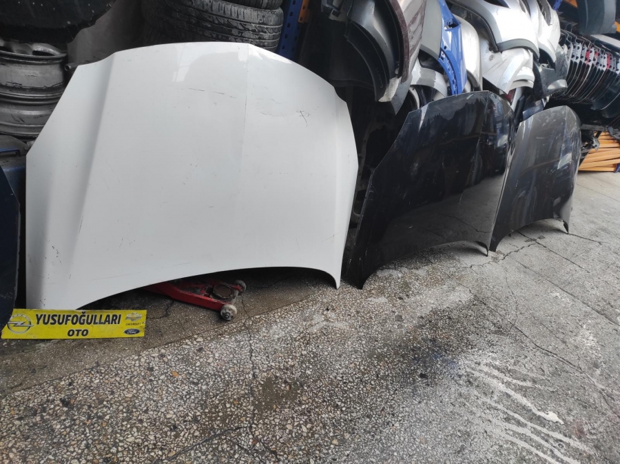 İNSİGNİA KAPUT PANEL TAMPON FAR