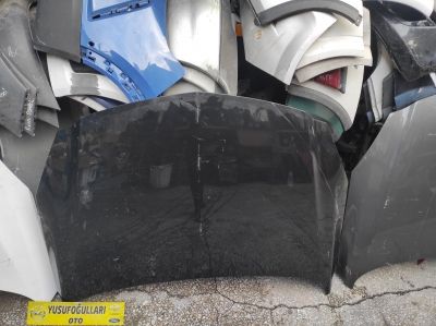 İNSİGNİA KAPUT TAMPON FAR STOP PANEL TRAVEST