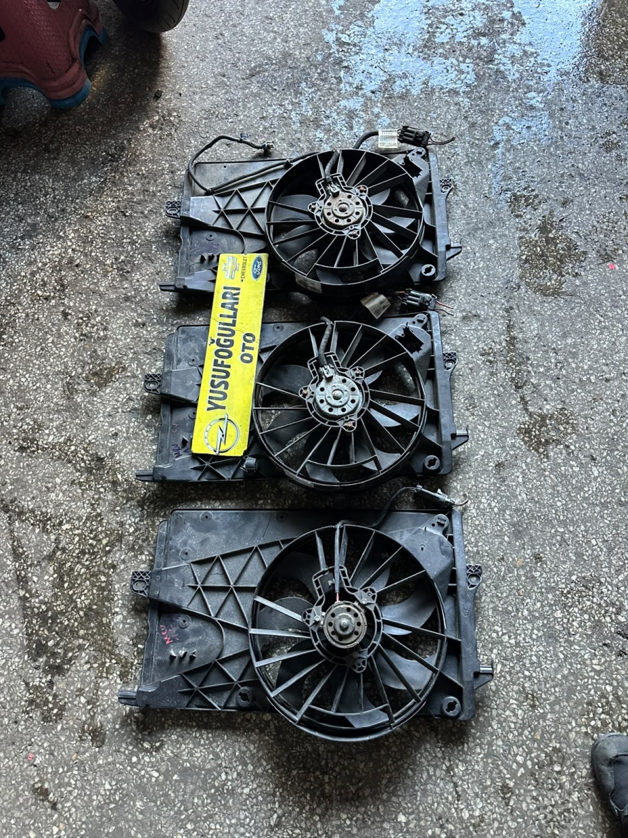 MERİVA 1.6 BENZİNLİ SU FANI