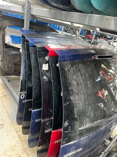 MERİVA BAGAJ KAPAK CAM KİLİT MOTOR FREN LAMBASI