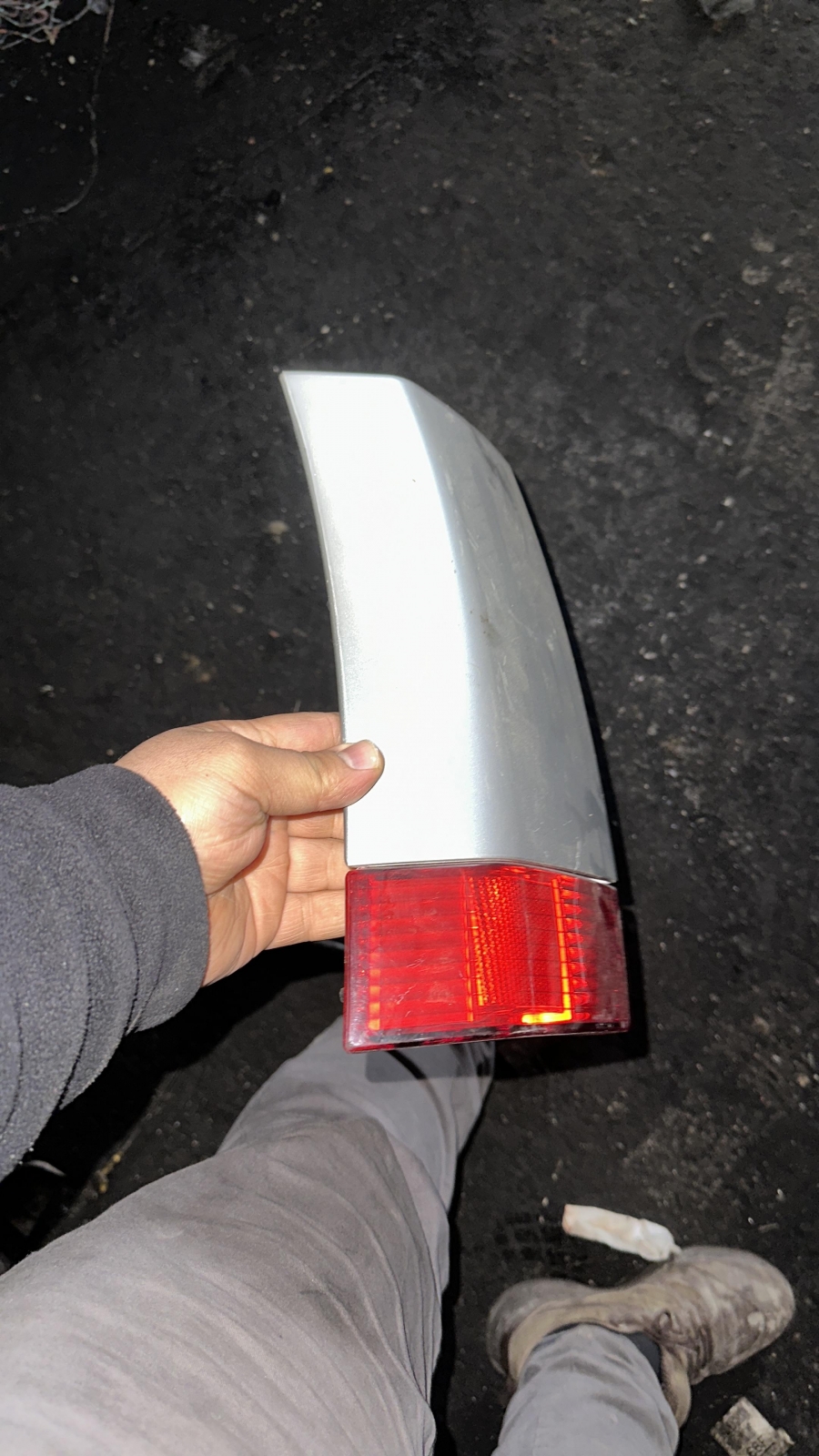 MERİVA STOP ALT PLASTİK KEDİ GÖZÜ REFLEKTÖR DUY