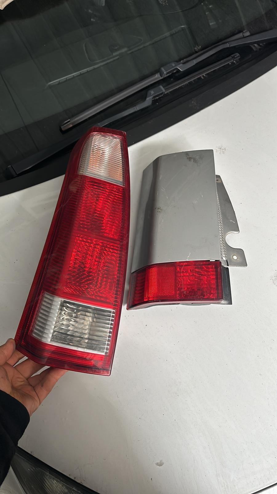 MERİVA STOP FAR KEDİ GÖZU REFLEKTÖR STOP PLASTİĞİ