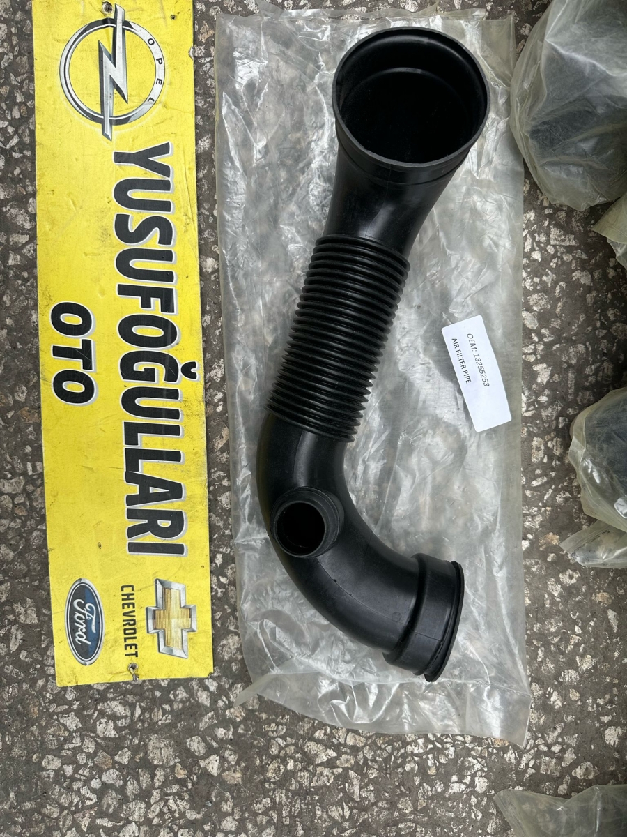 OPEL İNSİGNİA A HAVA FİLTRE ÇIKIŞ BORUSU BENZİNLİ A16LET GM Orijinal 13255253 - 835274