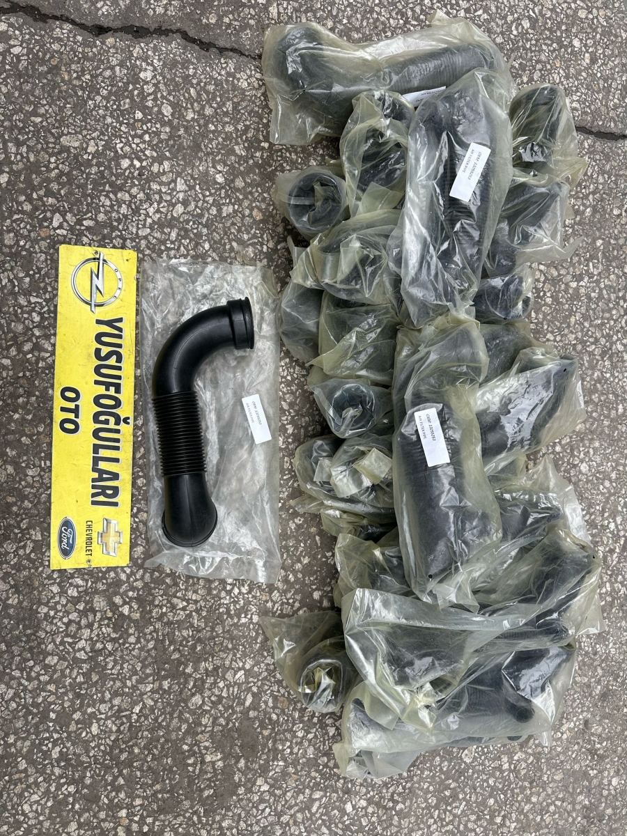 OPEL İNSİGNİA A HAVA FİLTRE ÇIKIŞ BORUSU BENZİNLİ A16LET GM Orijinal 13255253 - 835274