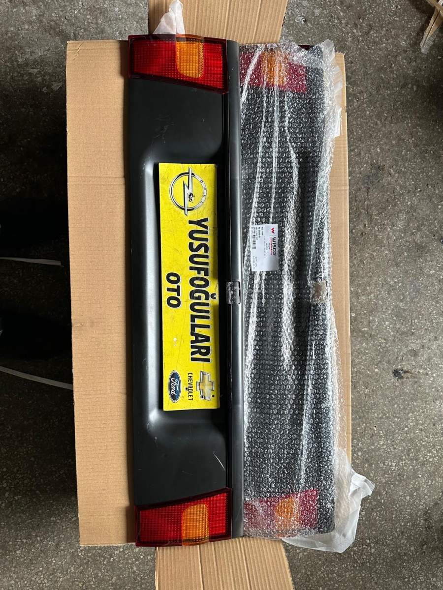 VECTRA A B BAGAJ PLAKALİK CİTA REFLEKTOR STOP BAGAJ